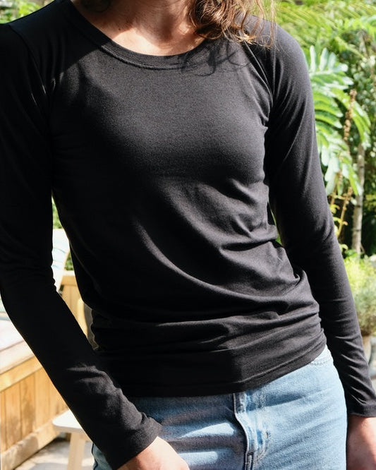 Long Sleeve Layering Tee ~ Black